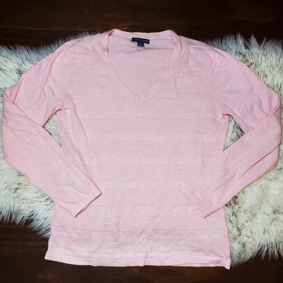 Tommy Hilfiger Tops - Tommy Hilfiger Light Pink Sweater